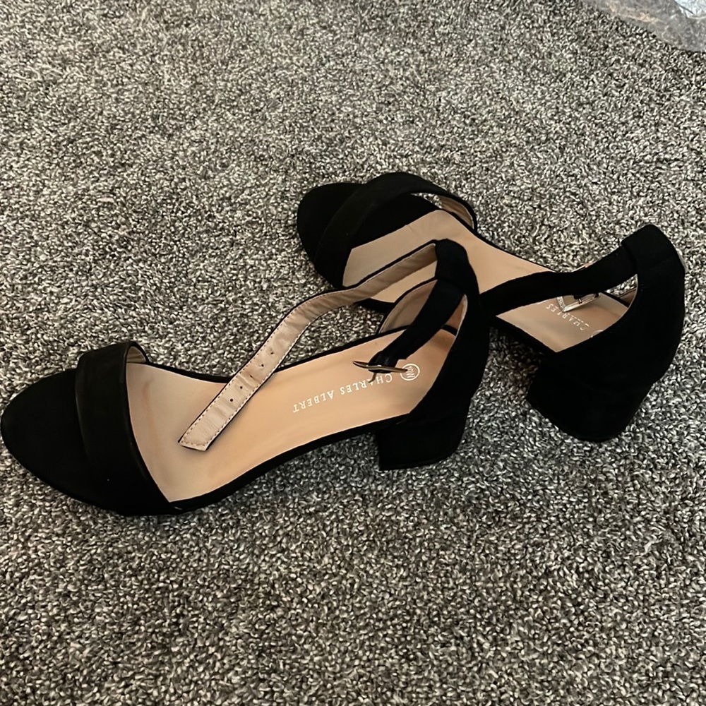 Wide width black heels